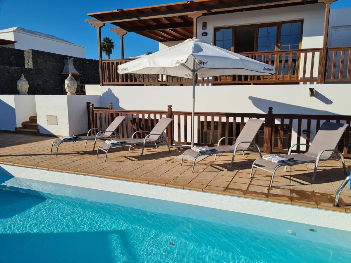 Luxury 4-Bedroom Villa With Heated Pool + Sea View Playa Blanca  Exterior photo