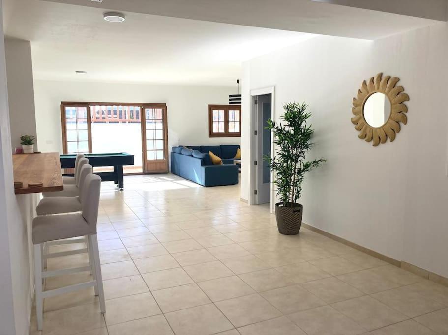 Luxury 4-Bedroom Villa With Heated Pool + Sea View Playa Blanca  Exterior photo