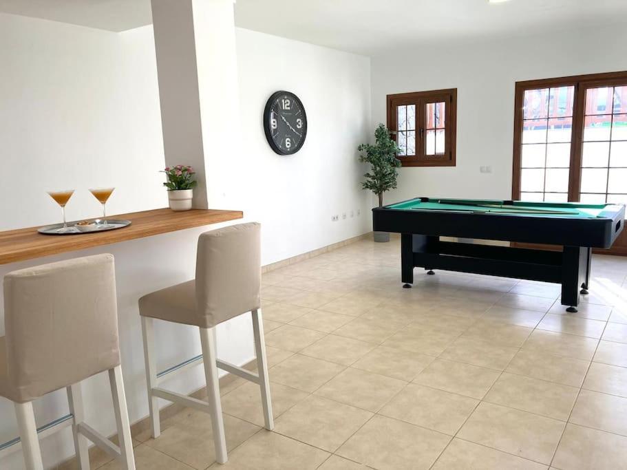 Luxury 4-Bedroom Villa With Heated Pool + Sea View Playa Blanca  Exterior photo