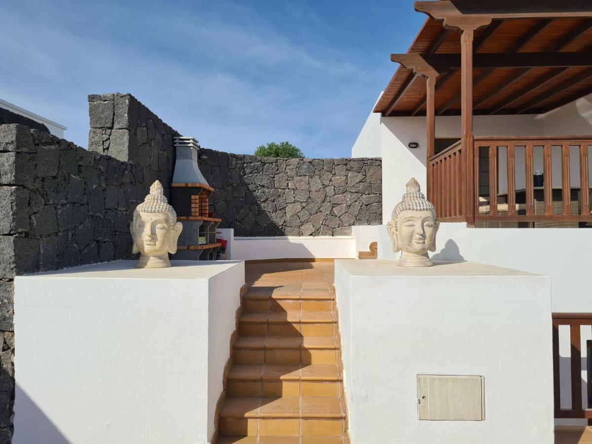 Luxury 4-Bedroom Villa With Heated Pool + Sea View Playa Blanca  Exterior photo